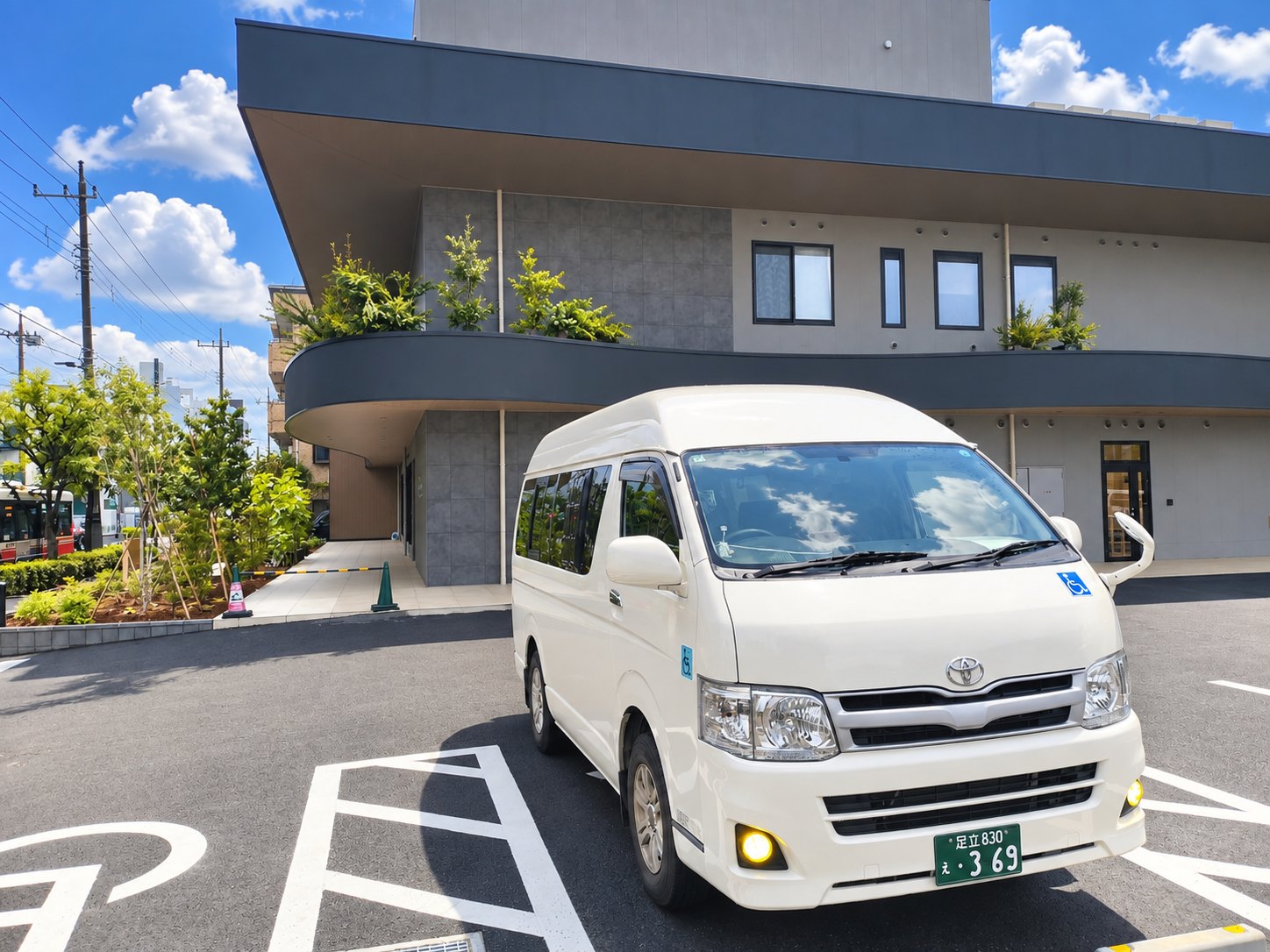 アールケアTAXIの介護タクシー車両 トヨタ ハイエース（車いす対応）